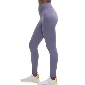 Peloton Women’s Seamless High Rise Leggings Ash Purple Size M/L Gym Cycling EUC